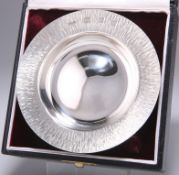 AN ELIZABETH II SILVER DISH