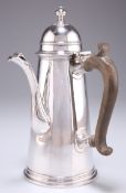 A GEORGE I SILVER SIDE-HANDLED COFFEE POT