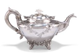 AN EARLY VICTORIAN SCOTTISH SILVER TEAPOT