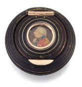 A STAINED IVORY PORTRAIT MINIATURE SNUFF BOX