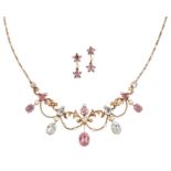 AN AQUAMARINE, PINK TOURMALINE AND PEARL NECKLACE AND EARRING SET