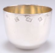 AN ELIZABETH II SILVER TUMBLER CUP