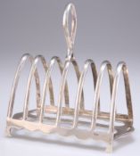 A GEORGE V SILVER TOAST RACK