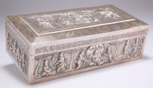 AN INDIAN WHITE-METAL BOX