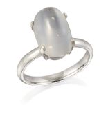 AN 18 CARAT WHITE GOLD MOONSTONE RING