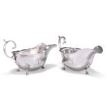 A PAIR OF EDWARDIAN SILVER SAUCE BOATS