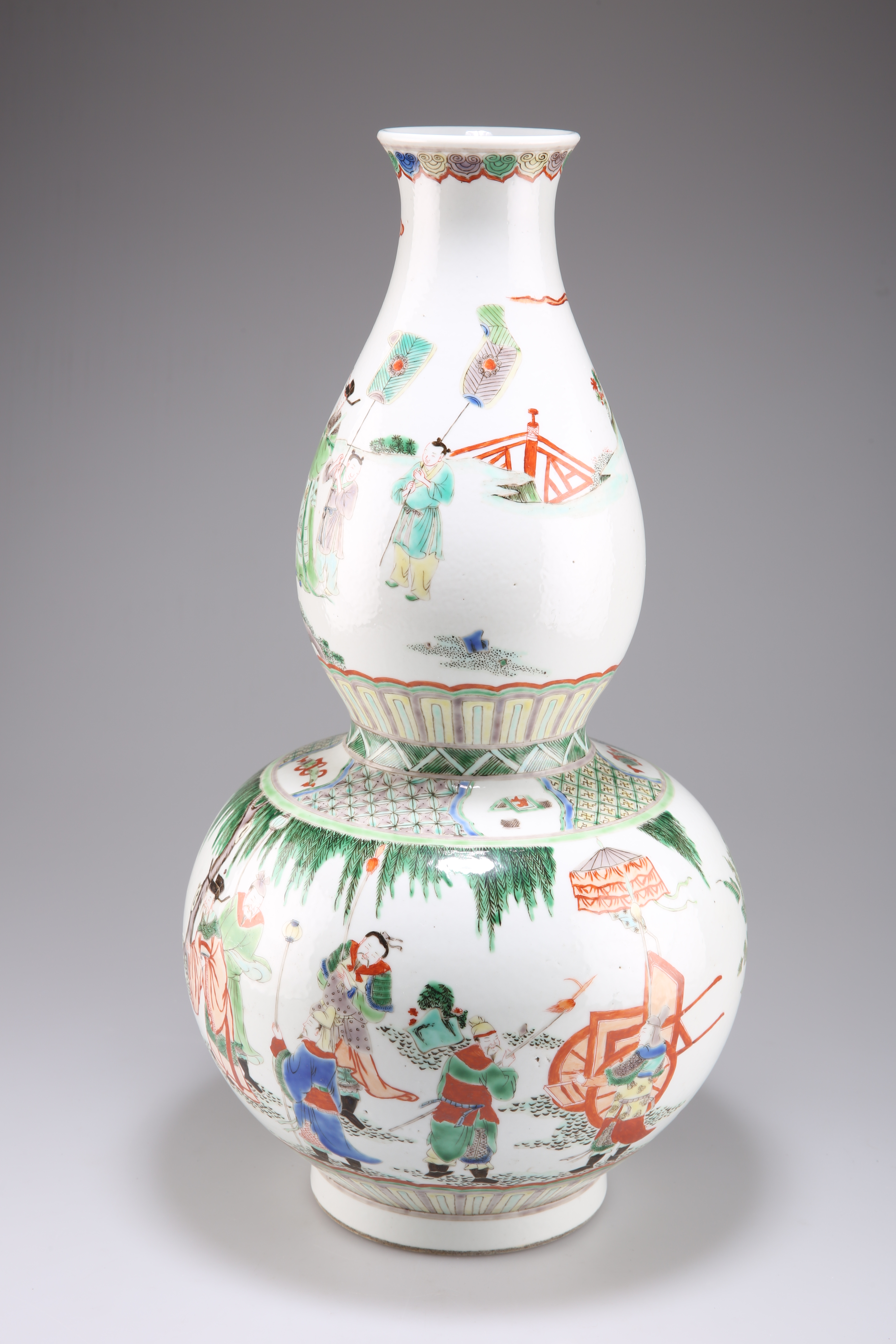 A VERY LARGE CHINESE FAMILLE VERTE DOUBLE-GOURD VASE - Image 2 of 3