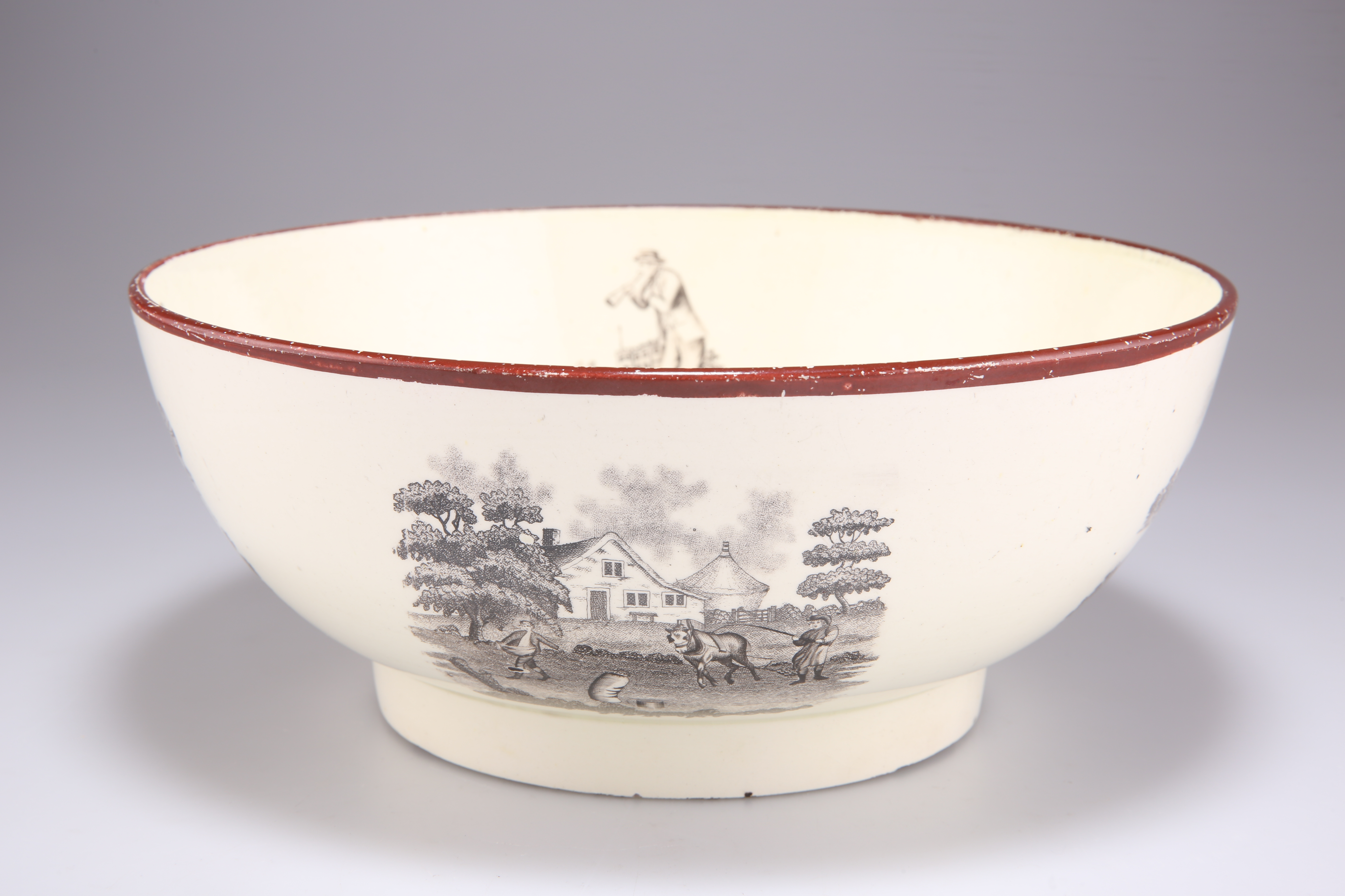 AN EARLY 19TH CENTURY ENGLISH CREAMWARE PUNCH BOWL - Image 2 of 3