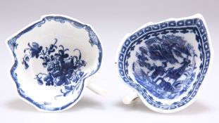 A CAUGHLEY PICKLE DISH, CIRCA 1780-90