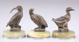 A SET OF THREE EARLY 20TH CENTURY COLD-PAINTED BRONZE MENU HOLDERS