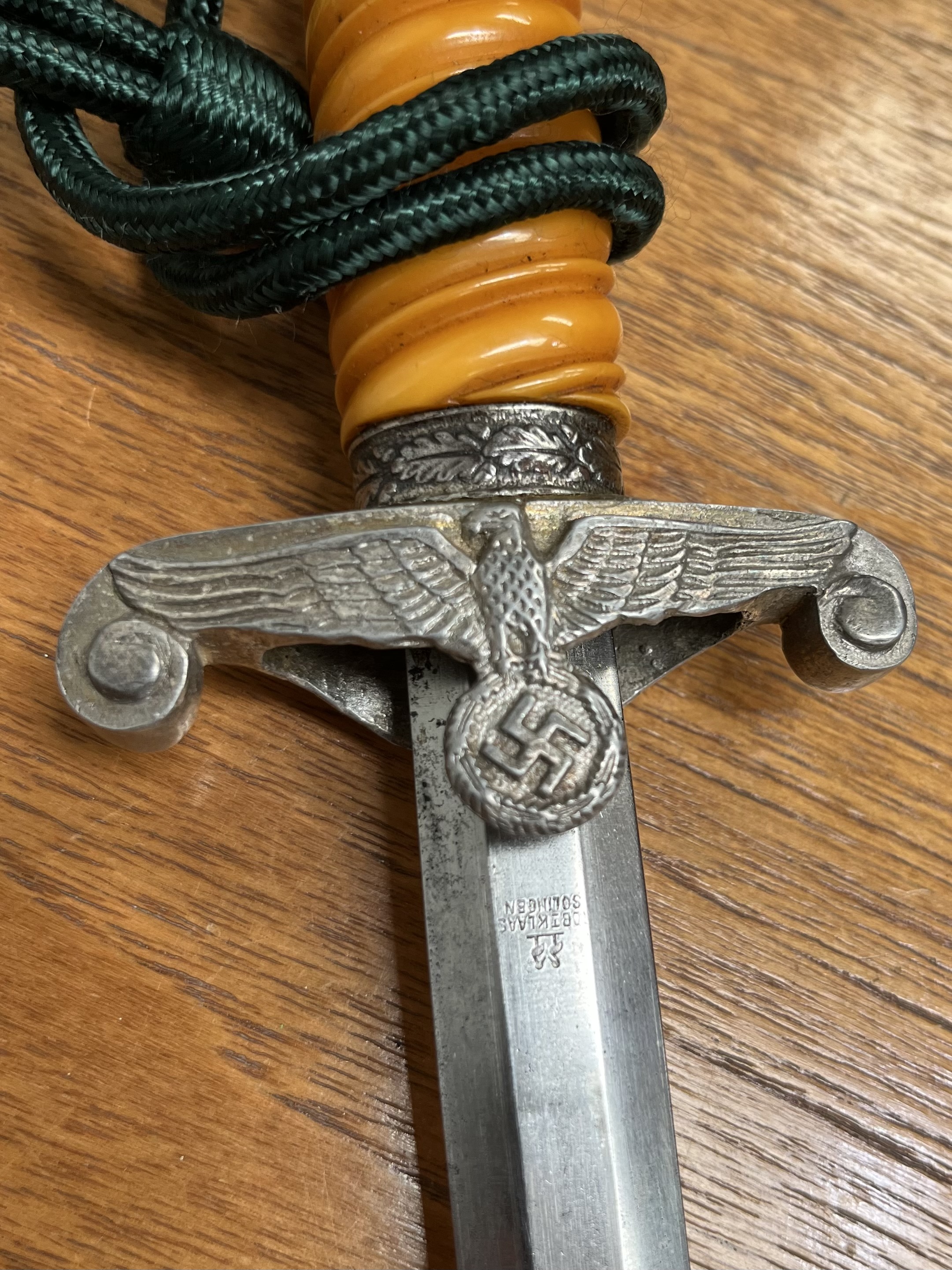 A GERMAN HEER (ARMY) DAGGER - Image 3 of 6