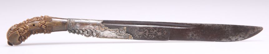A SINGHALESE KNIFE (PIHA KAETTA), 18TH CENTURY