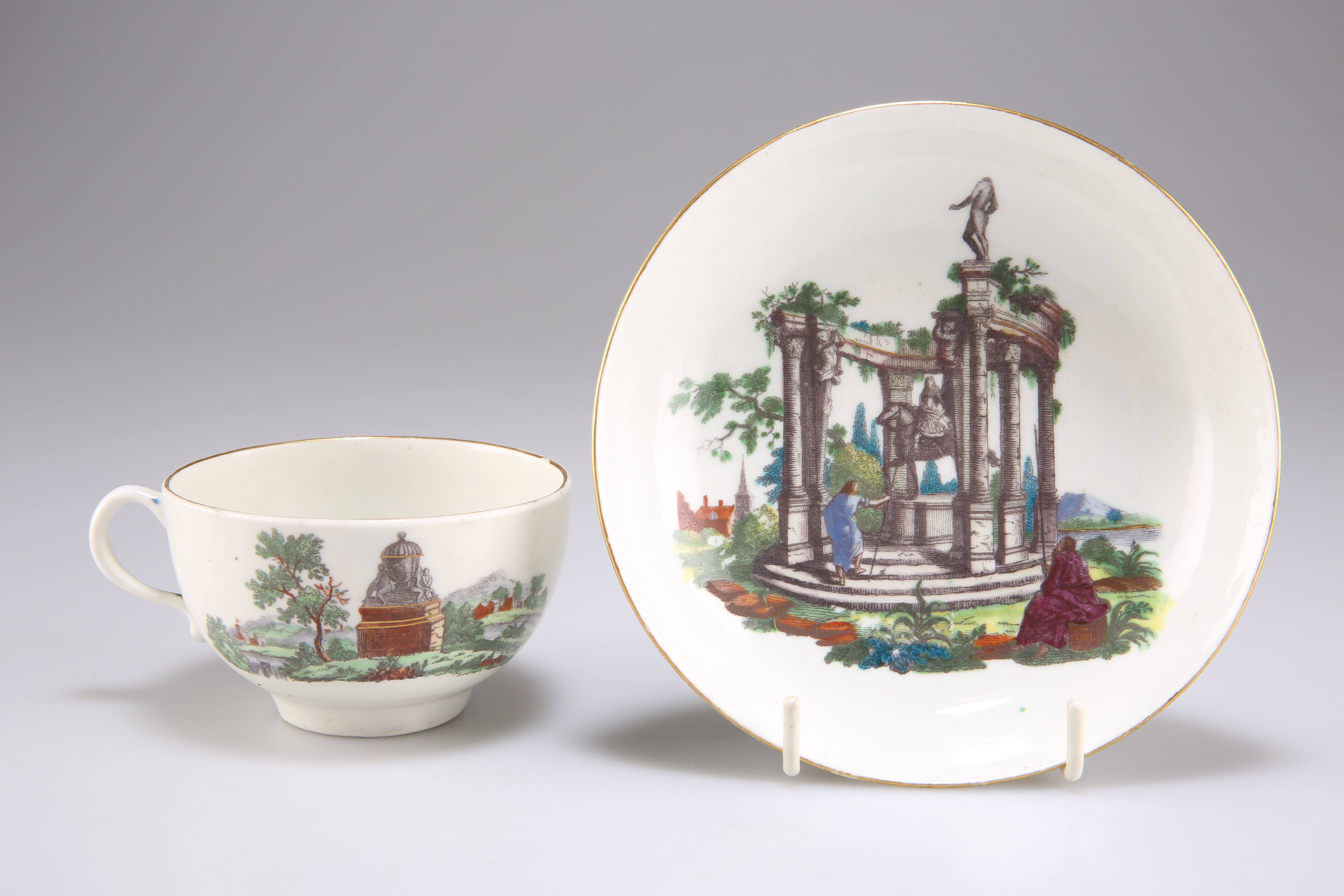 A WORCESTER PORCELAIN 'EUROPEAN RUINS' TEACUP AND SAUCER, CIRCA 1765 - Image 2 of 3