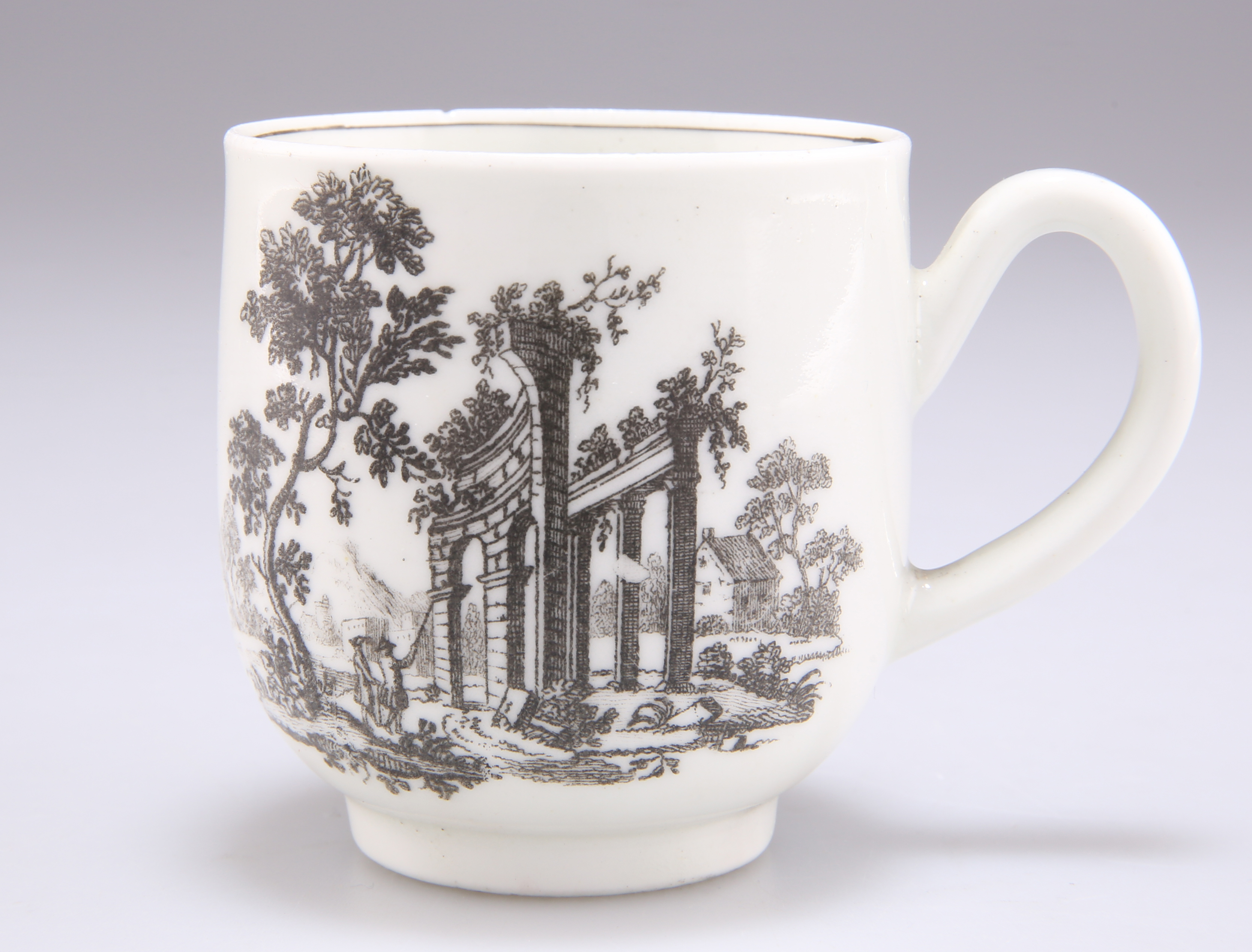 A MID TO LATE 18TH CENTURY WORCESTER PORCELAIN 'EUROPEAN RUINS' COFFEE CUP - Image 2 of 2
