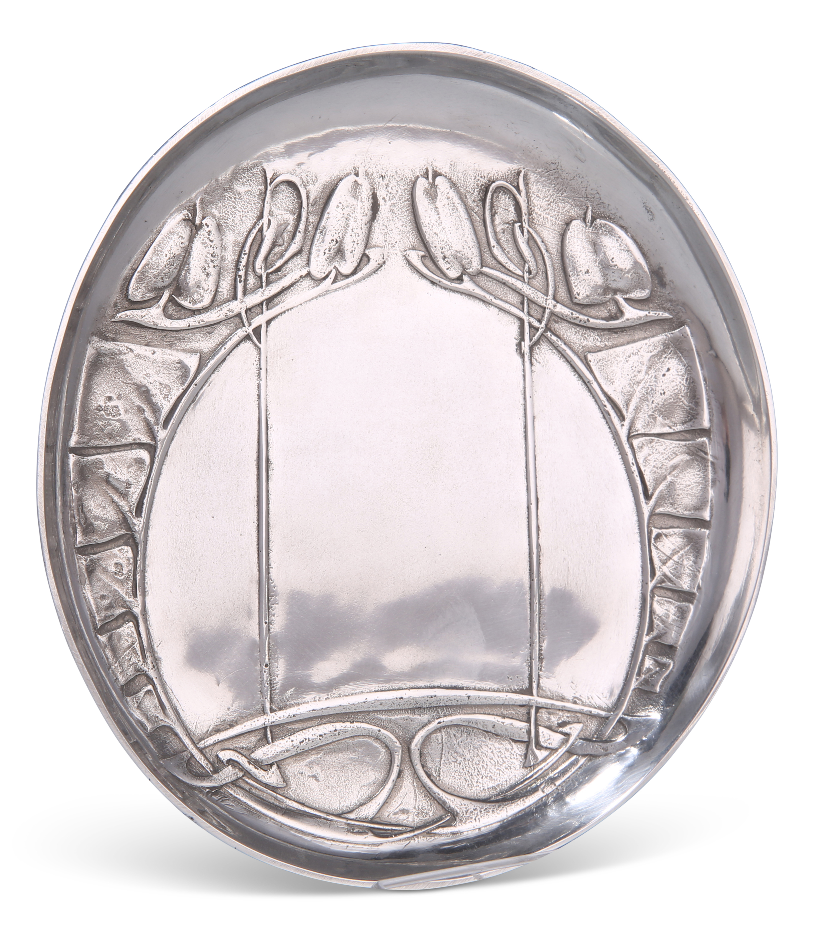 ARCHIBALD KNOX (1864-1933) FOR LIBERTY & CO, A TUDRIC PEWTER DISH