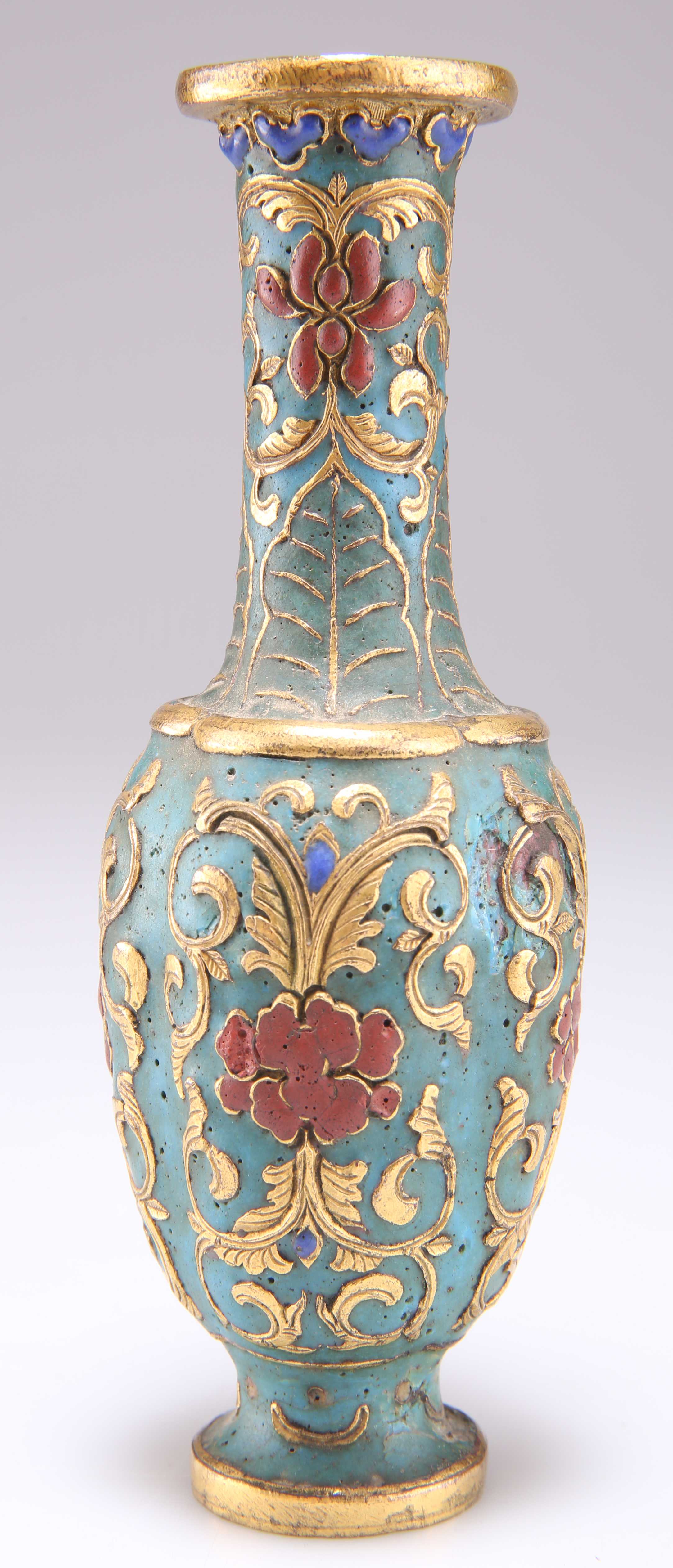 A CHINESE SMALL ENAMEL VASE