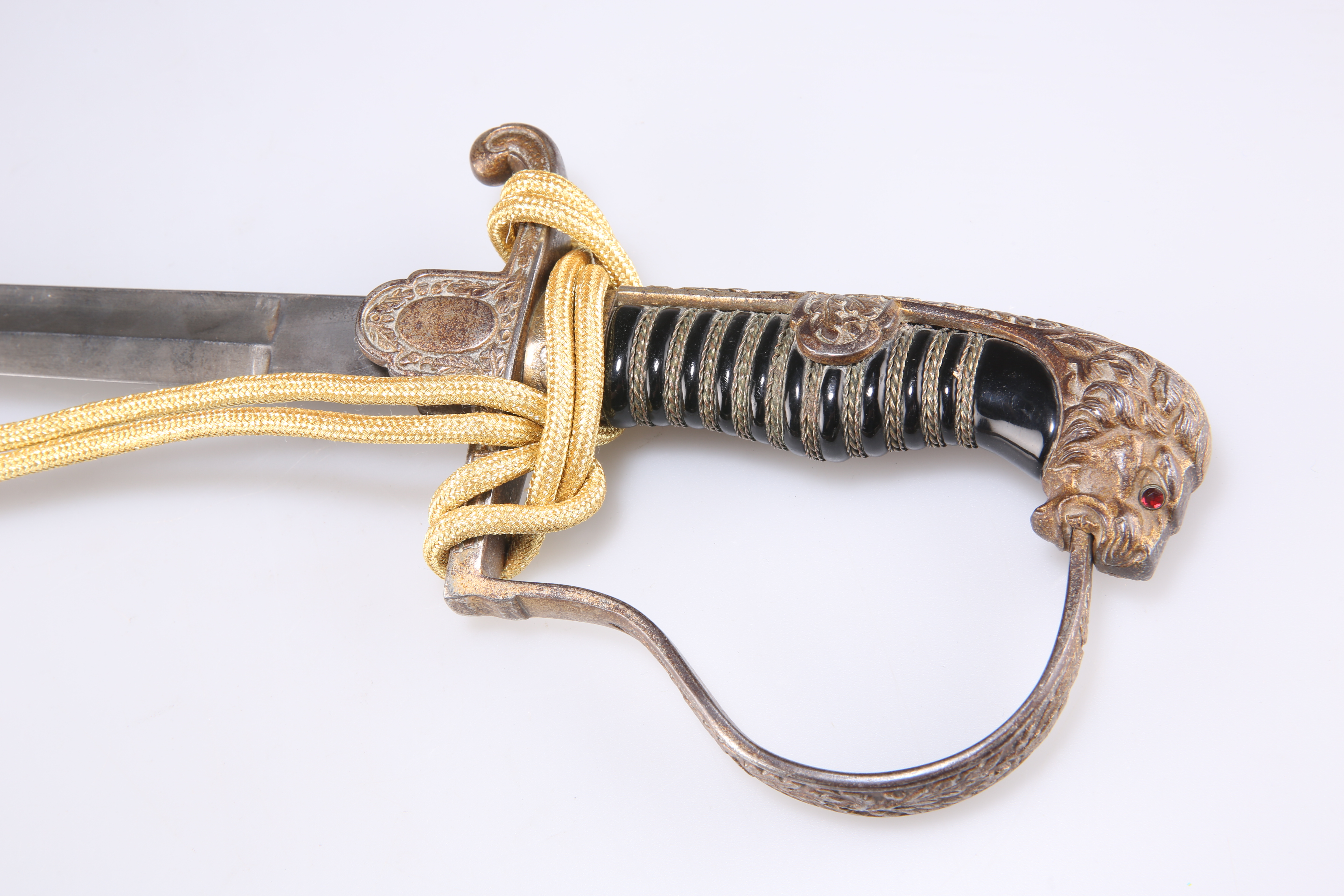 A GERMAN INFANTRY OFFICER'S PATTERN LION HEAD SWORD - Image 3 of 3