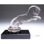 RENÉ LALIQUE (FRENCH, 1860-1945), A 'CINQ CHEVAUX' CAR MASCOT