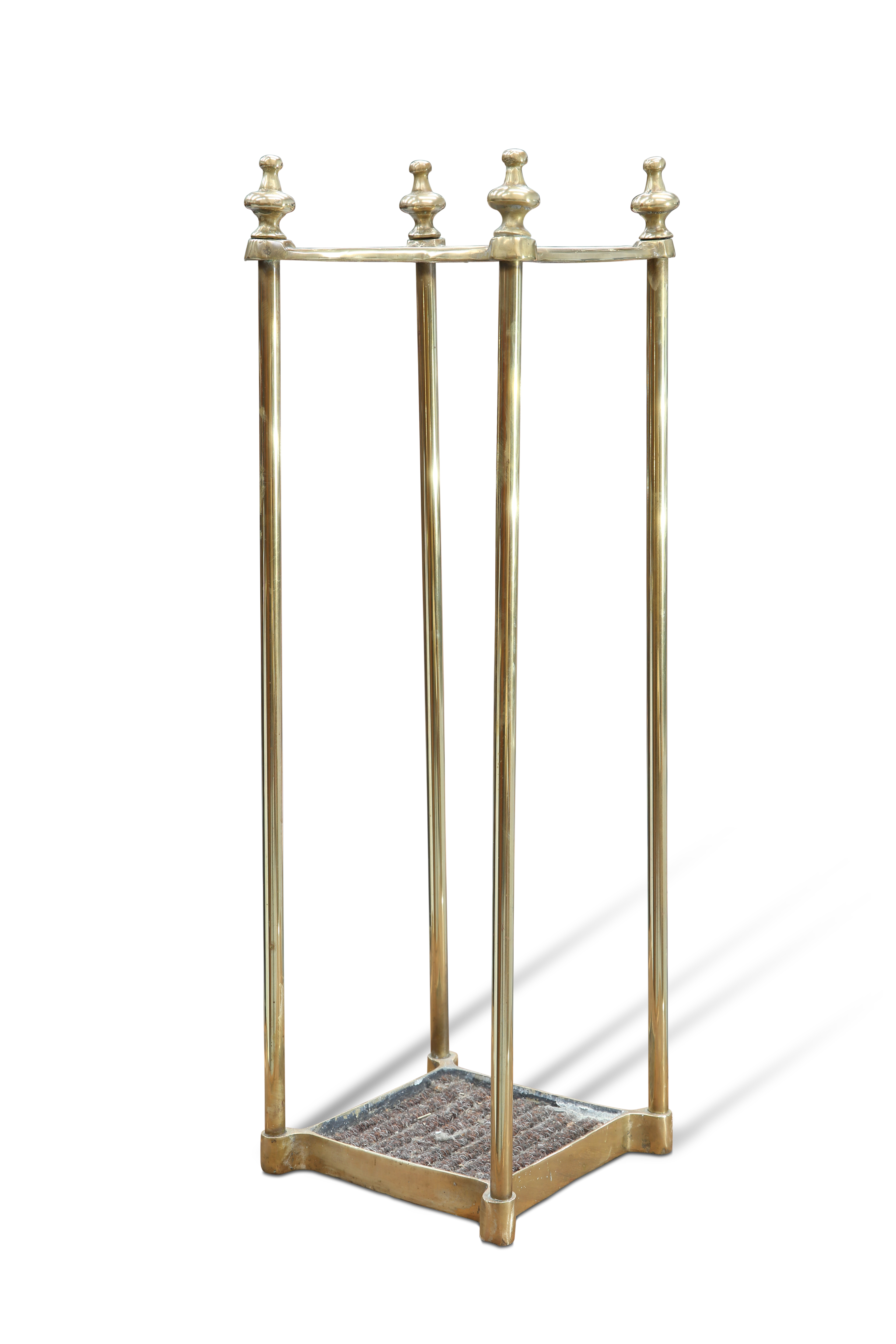 AN EARLY 20TH CENTURY BRASS STICK STAND