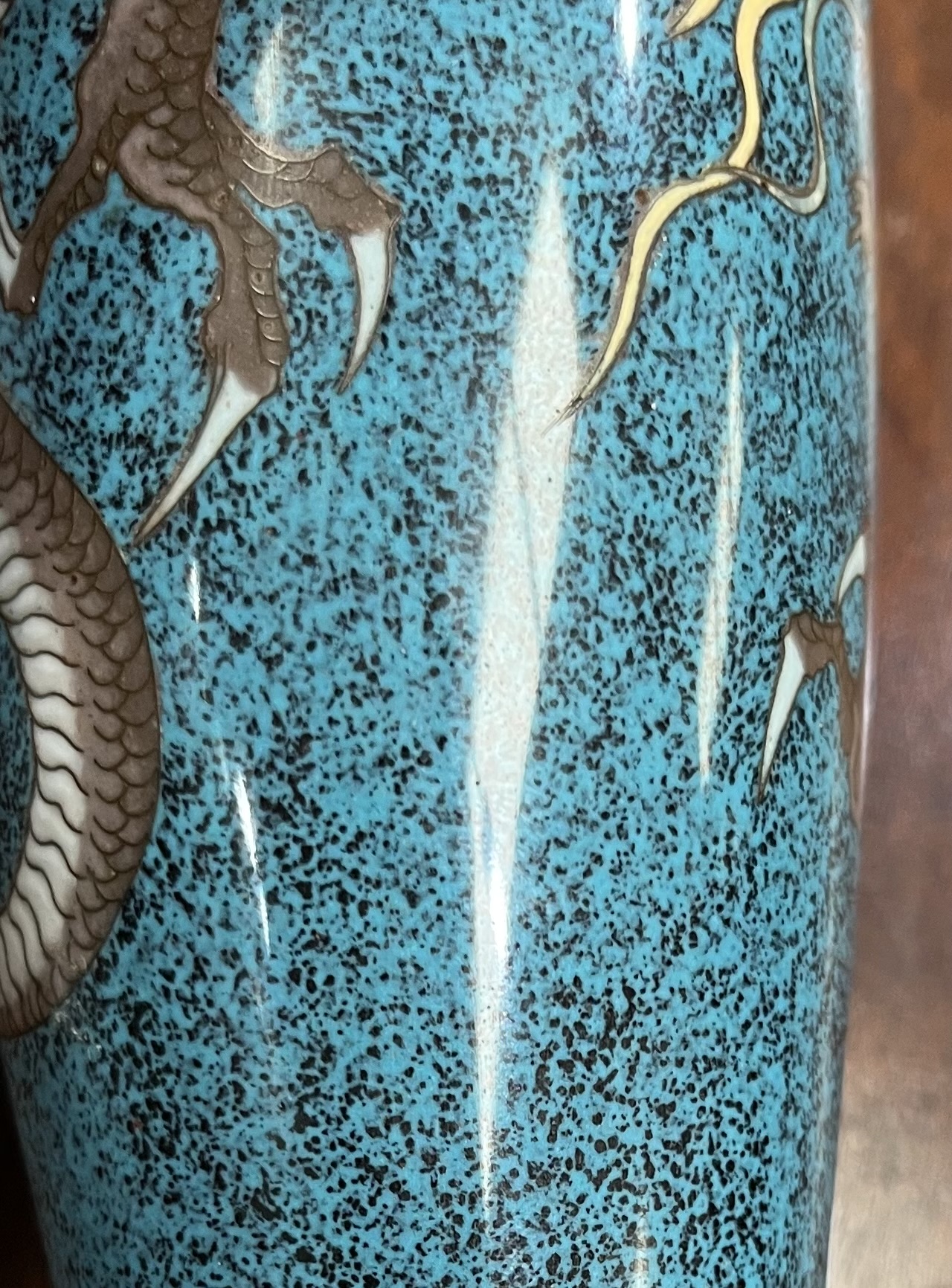 A 19TH CENTURY JAPANESE CLOISONNÉ VASE - Image 4 of 10