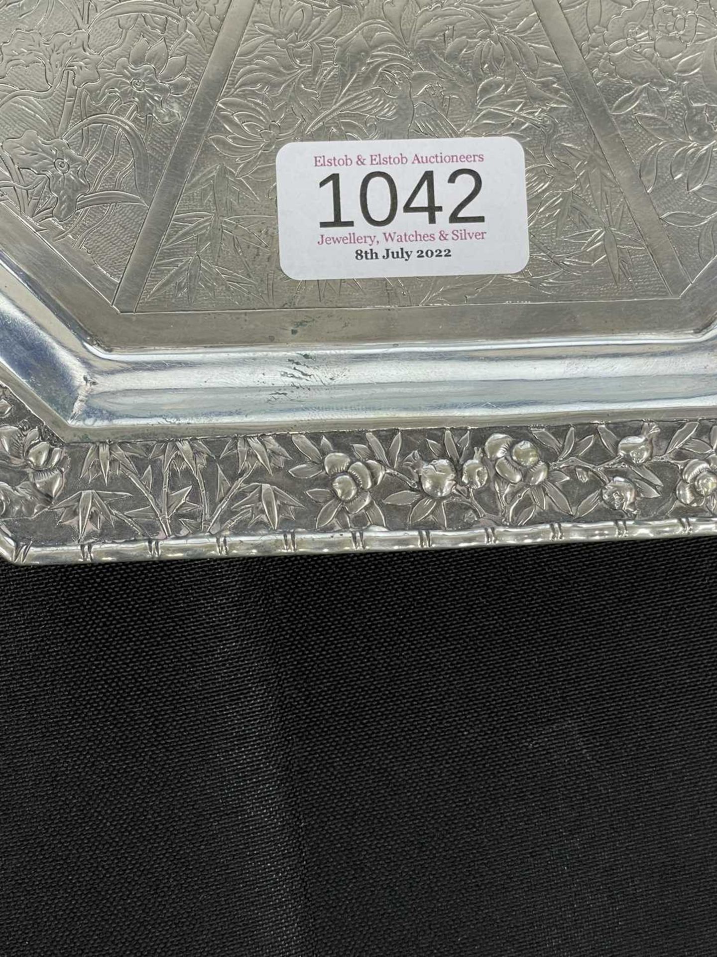 A CHINESE EXPORT SILVER SALVER - Bild 10 aus 11