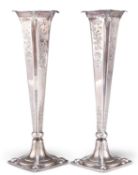 A PAIR OF EDWARDIAN SILVER FLOWER VASES