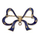 AN 18 CARAT GOLD ENAMEL AND DIAMOND BOW BROOCH