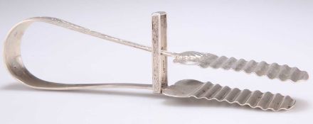 A PAIR OF 19TH CENTURY DUTCH SILVER ASPARAGUS TONGS