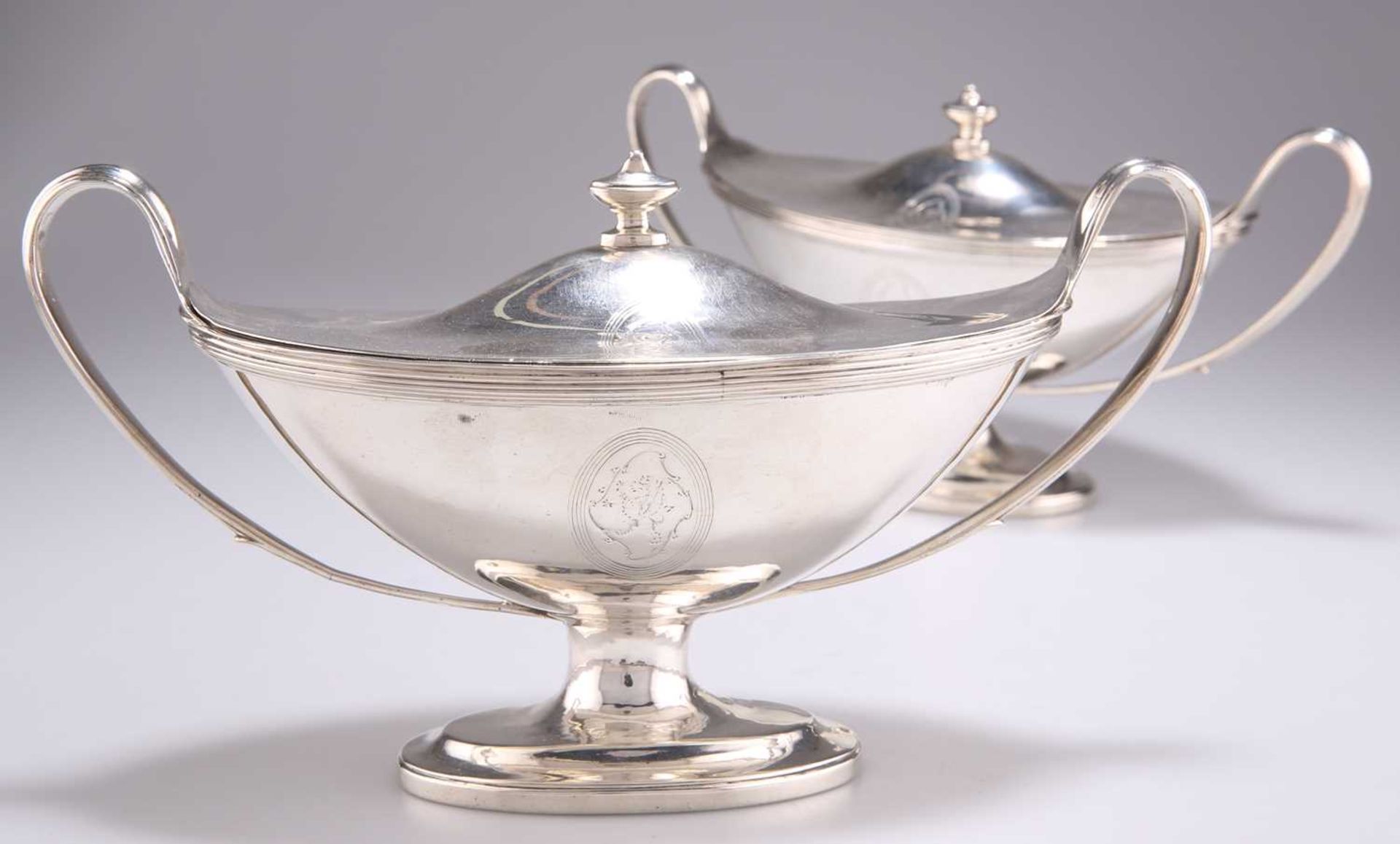 A PAIR OF GEORGE III SILVER SAUCE TUREENS AND COVERS - Image 2 of 3