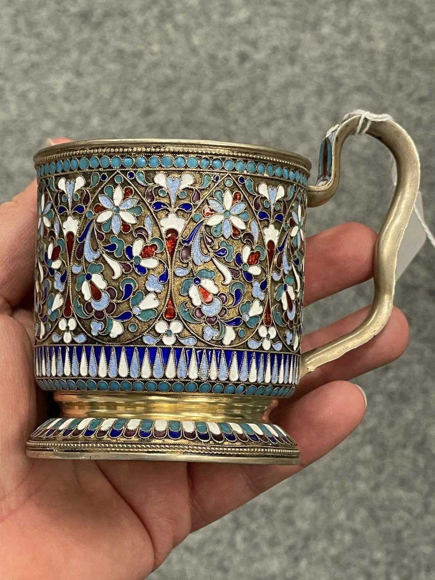 A RUSSIAN SILVER-GILT AND ENAMEL MUG AND SPOON - Image 8 of 12