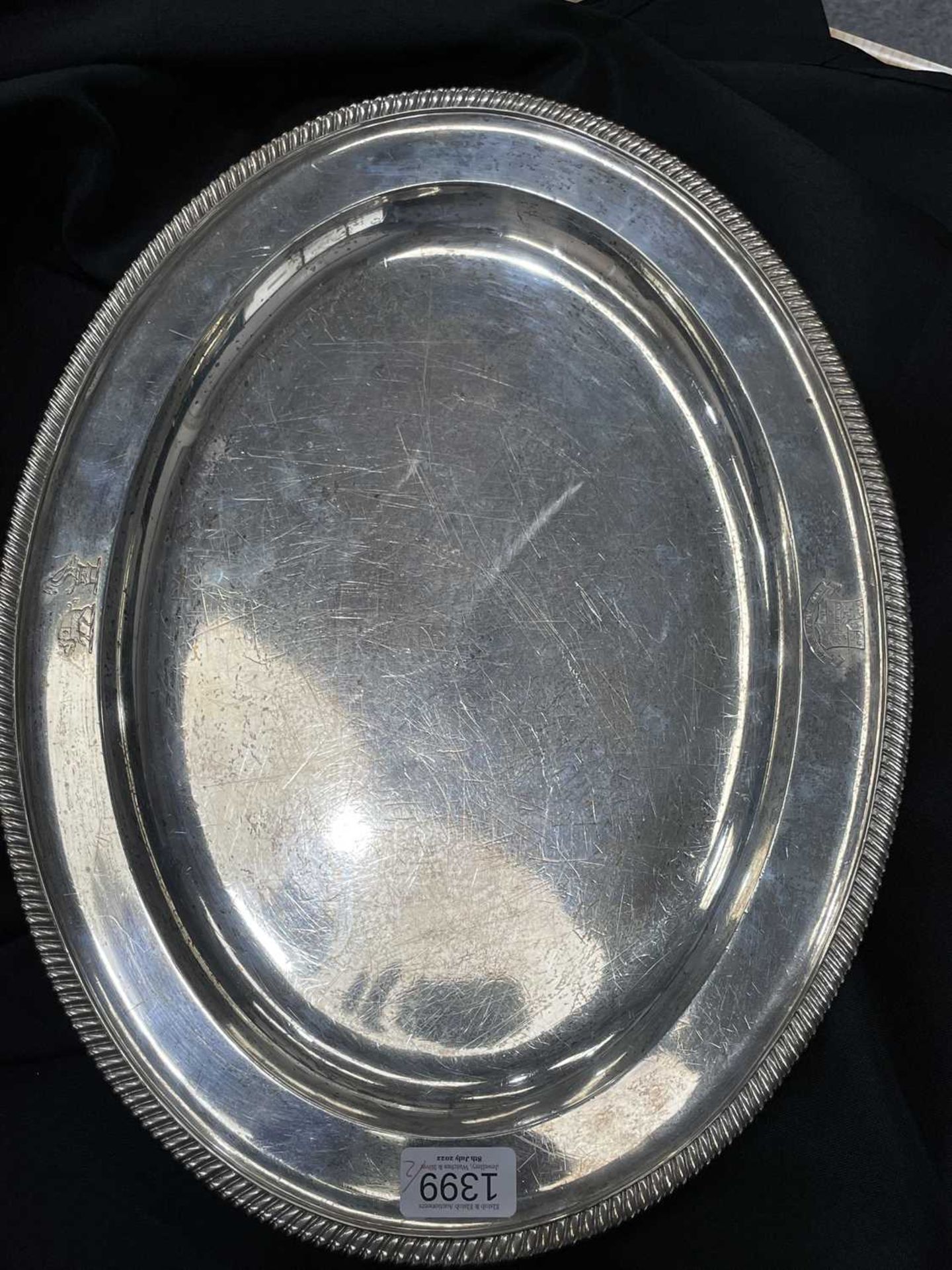 A PAIR OF GEORGE III SILVER MEAT DISHES - Image 11 of 13