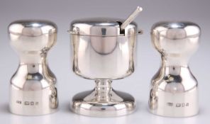 AN ELIZABETH II SILVER CONDIMENT SET