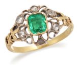 AN EARLY TO MID 19TH CENTURY EMERALD AND DIAMOND CLUSTER RING