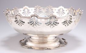 AN ART DECO SILVER BOWL