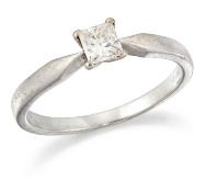 AN 18 CARAT WHITE GOLD SOLITAIRE CANADIAN DIAMOND RING