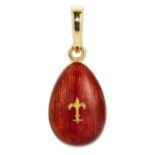 VICTOR MAYER FOR FABERGÉ - A LIMITED EDITION 18 CARAT GOLD GUILLOCHE ENAMEL EGG PENDANT