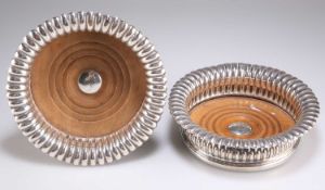 A PAIR OF OLD SHEFFIELD PLATE WINE COASTERS, EARLY 19TH CENTURY
