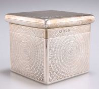 A GEORGE V SILVER BOX