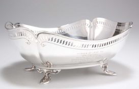 A GEORGE V SILVER FRUIT BOWL