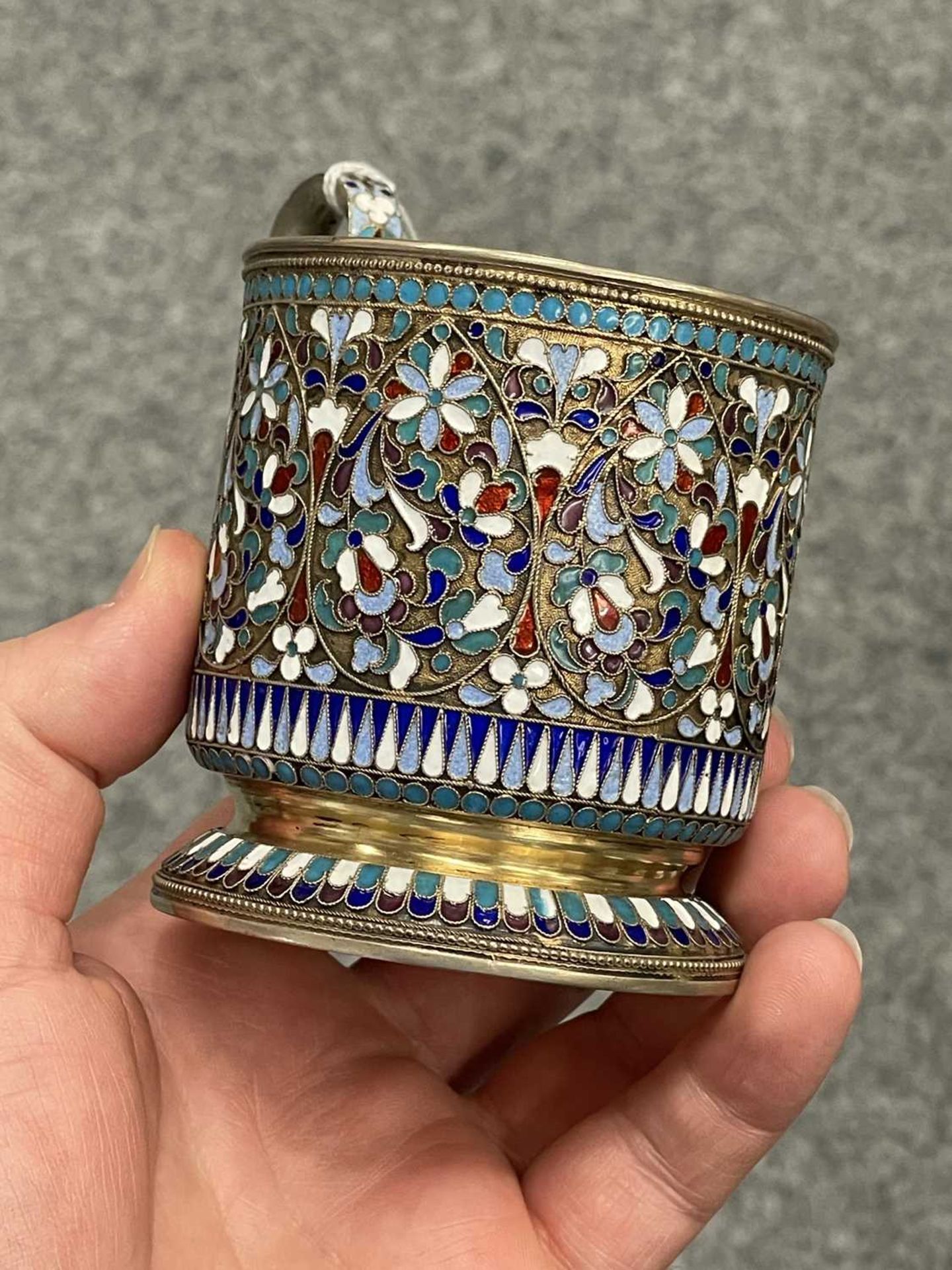 A RUSSIAN SILVER-GILT AND ENAMEL MUG AND SPOON - Image 9 of 12