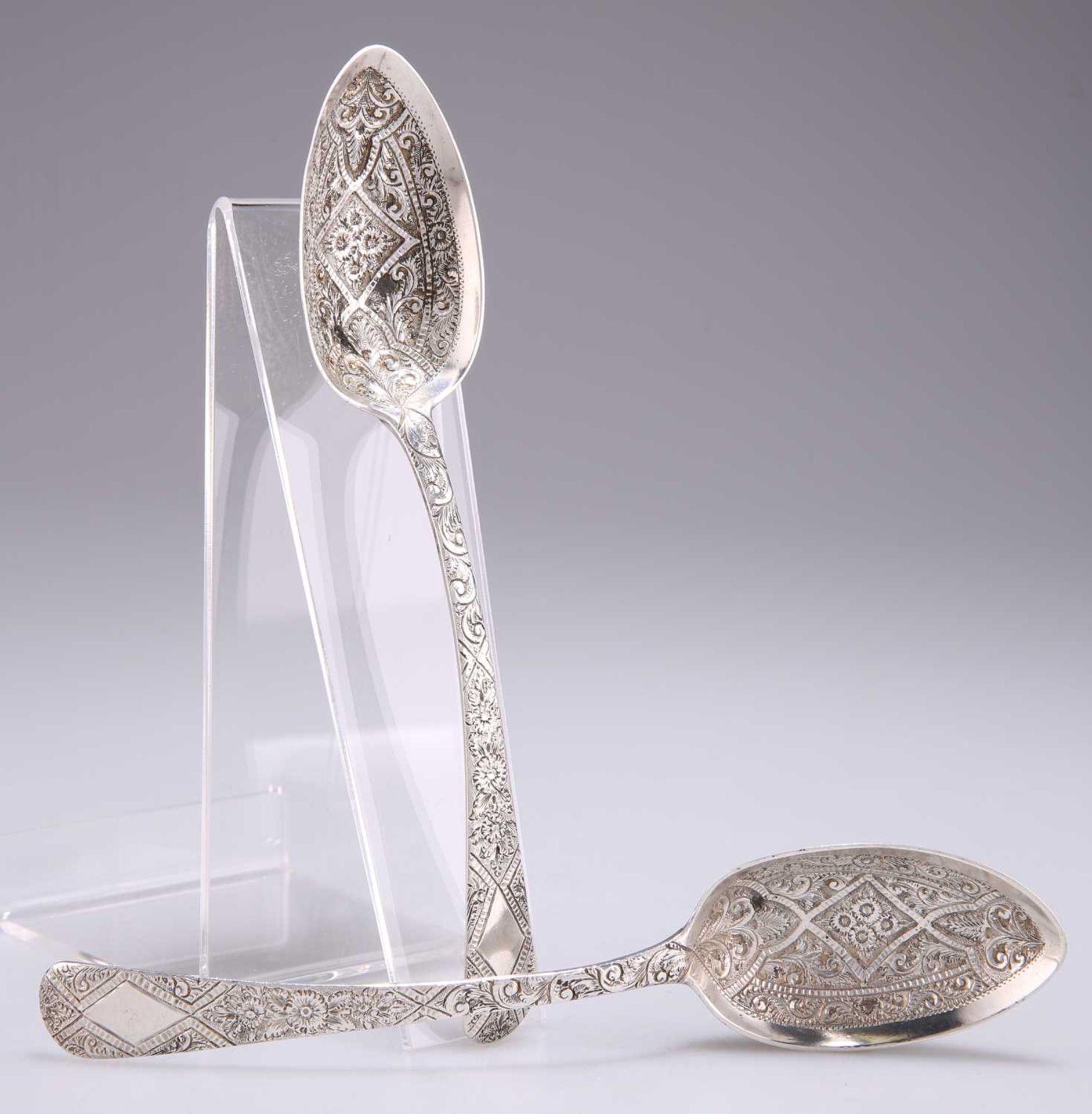 A PAIR OF GEORGE III SILVER DESSERT SPOONS - Image 2 of 3