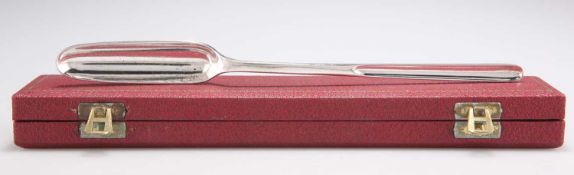 AN ELIZABETH II SILVER MARROW SCOOP