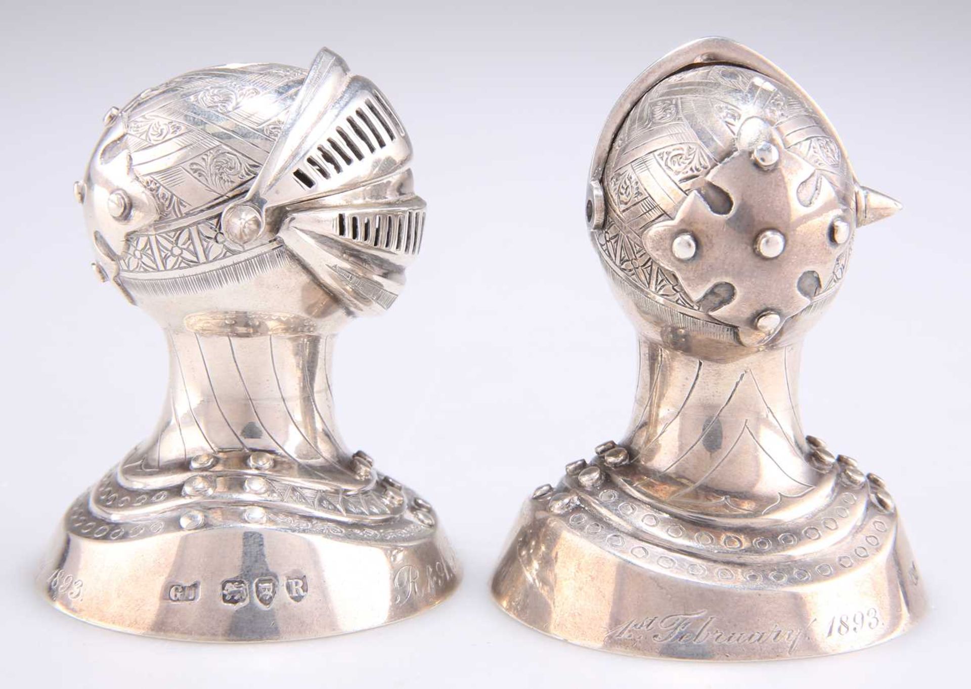 A RARE PAIR OF VICTORIAN SILVER NOVELTY PEPPER POTS - Bild 2 aus 2