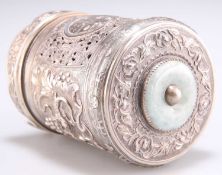 A VIETNAMESE JADE-MOUNTED SILVER CADDY