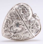 A GEORGE V SILVER VESTA CASE