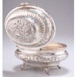 AN 18TH CENTURY RUSSIAN SILVER SUGAR BOX