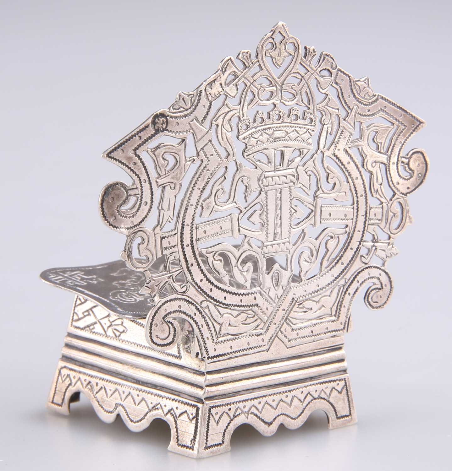 A LATE 19TH CENTURY RUSSIAN SILVER SALT THRONE - Image 2 of 3