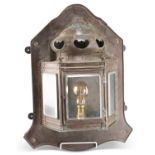 AN ARTS AND CRAFTS COPPER WALL LIGHT, EARLY 20TH CENTURY