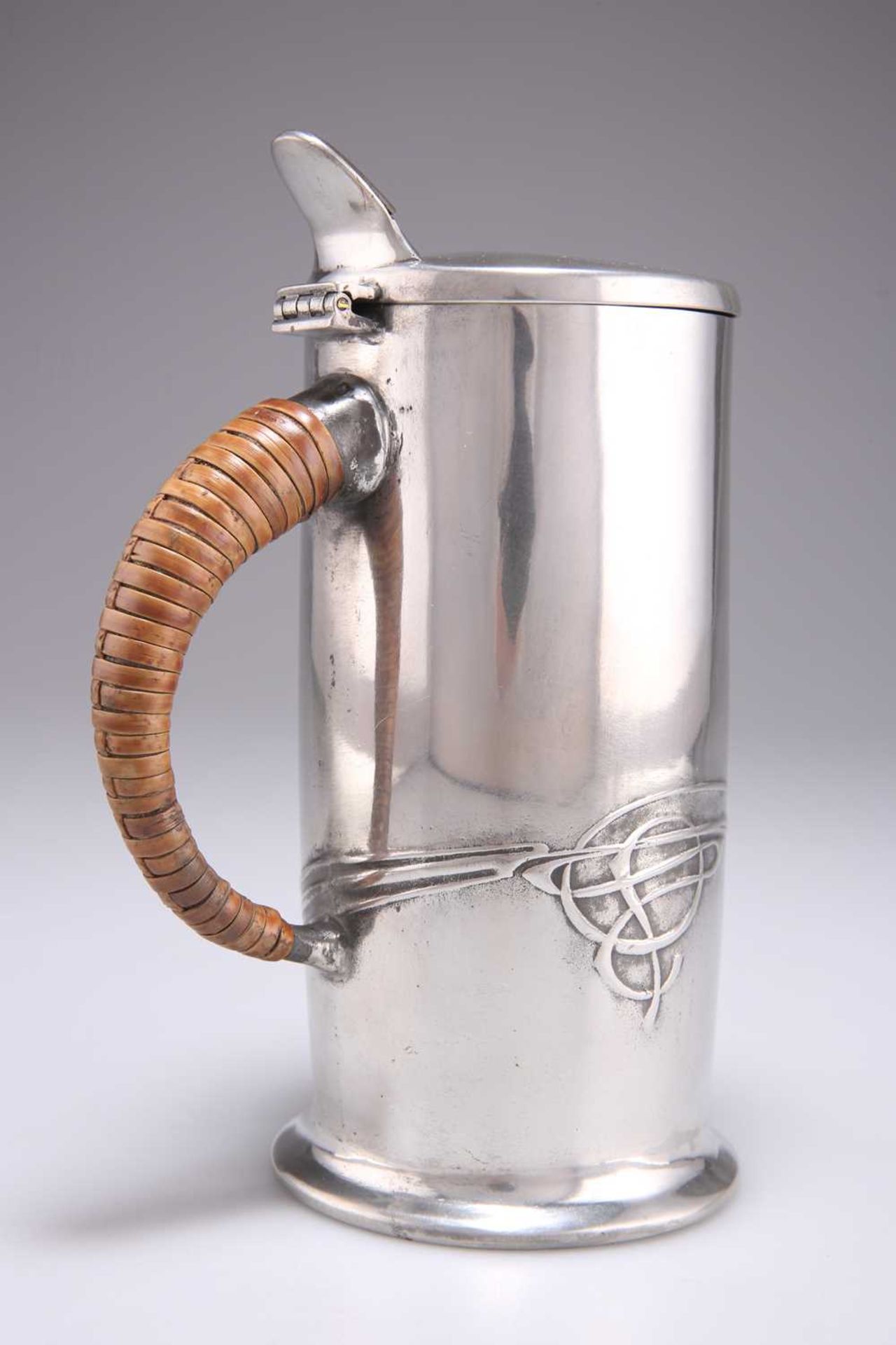 A LIBERTY & CO TUDRIC PEWTER LIDDED JUG, DESIGNED BY ARCHIBALD KNOX - Image 2 of 2