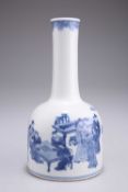 A CHINESE BLUE AND WHITE MALLET-SHAPED VASE, LATE QING DYNASTY